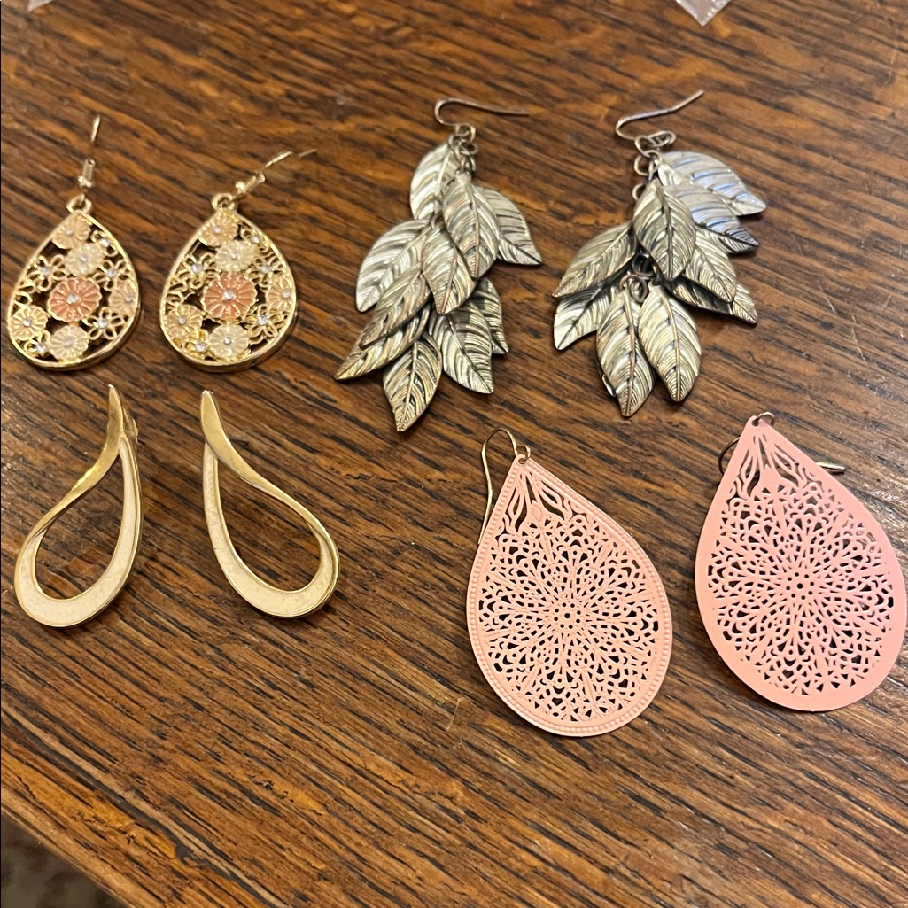 Elegant Antique Gold And Silver Leaf Earrings Sets 20$